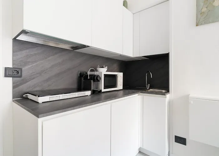 Guesthost - Bright Mm2 Sant'agostino Daire *
