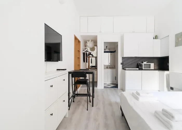 Guesthost - Bright Mm2 Sant'agostino Daire Milano