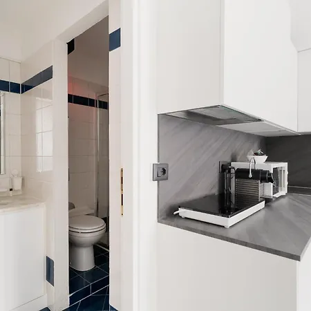 Guesthost - Bright Mm2 Sant'agostino Appartement